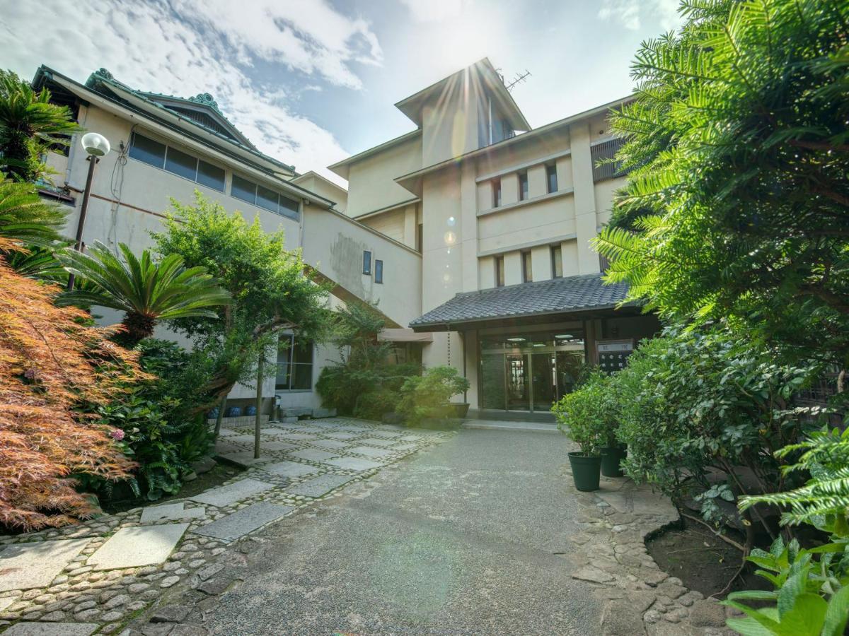 Iwamotoro 2* Fujisawa